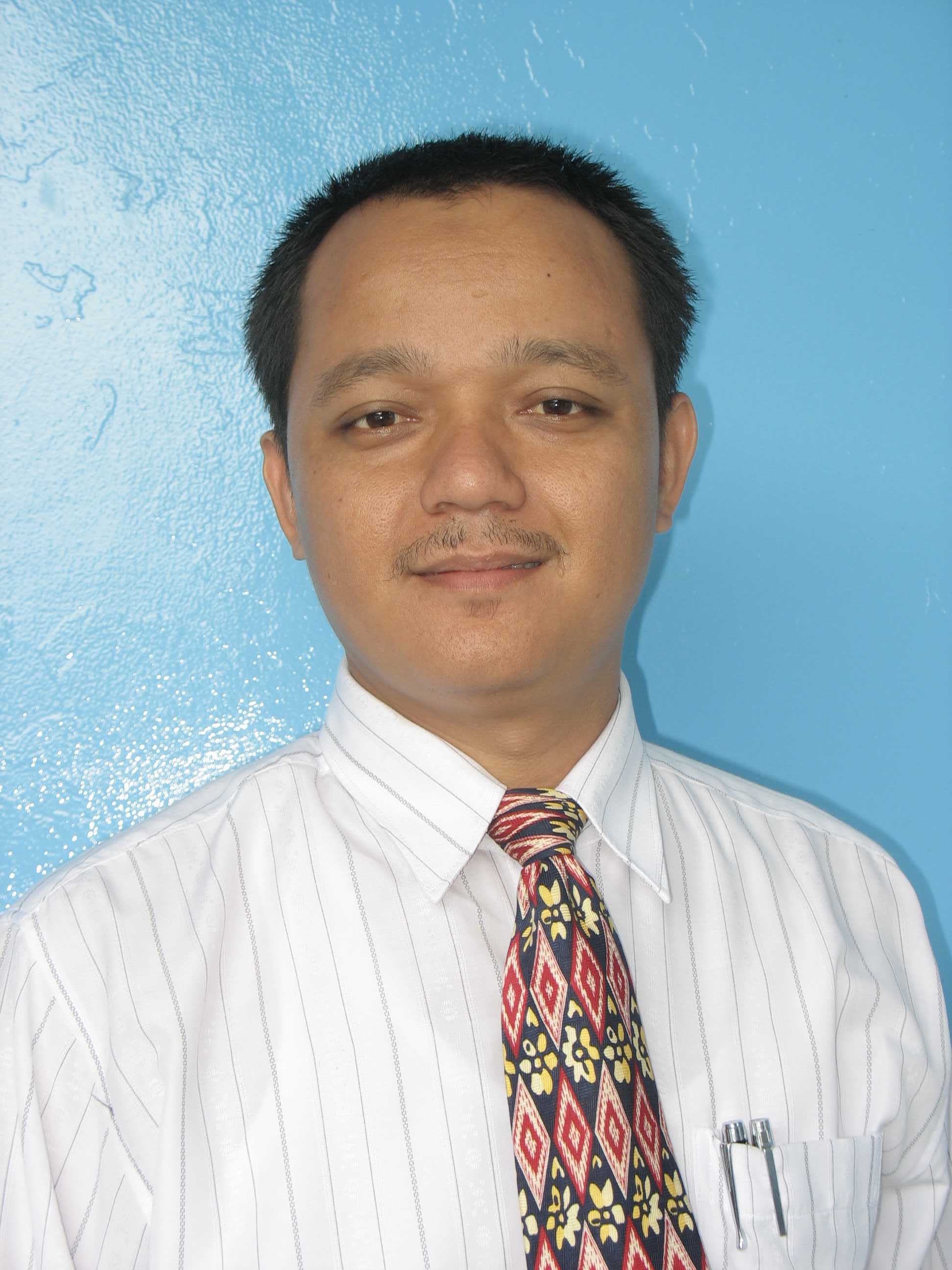 Dr. Gandung Triyono